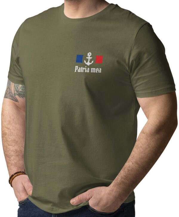 T-shirt  "Patria Mea – Ancre marine" (Coeur) kaki – Image 3